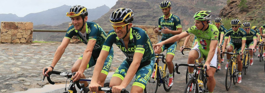 maillot cyclisme Tinkoff